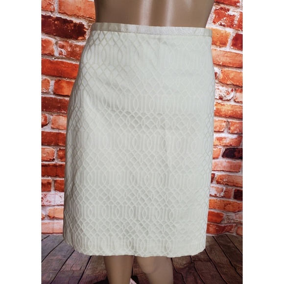 J. McLaughlin Dresses & Skirts - J. McLaughlin Off White Pencil Skirt Size 10 NWT
